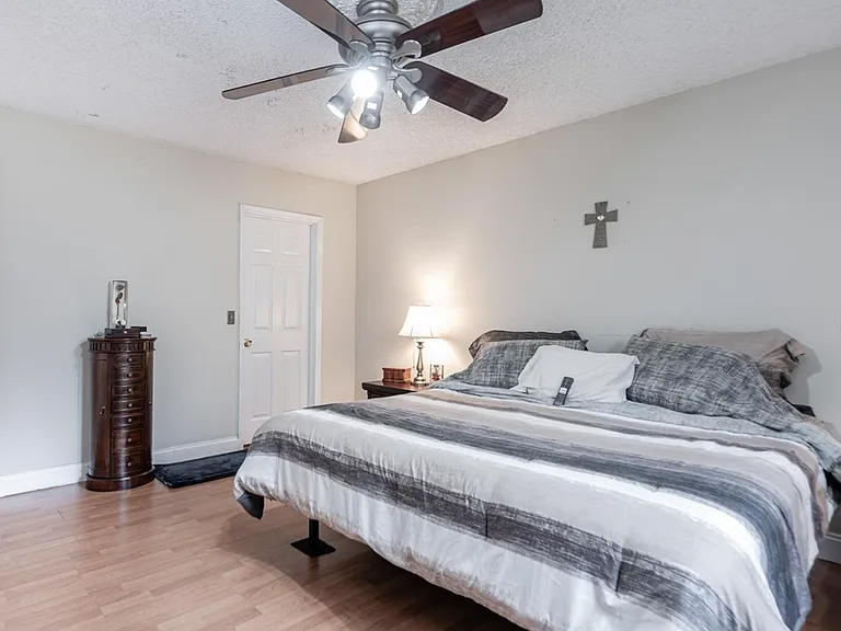 9730 SW 11th St #9730 — Photo 10