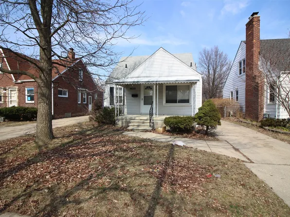 20485 Washtenaw St, Harper Woods, MI 48225