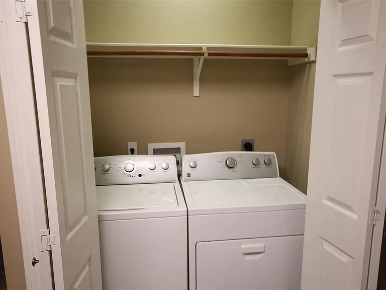 11558 Spicewood Pkwy #13 — Photo 4
