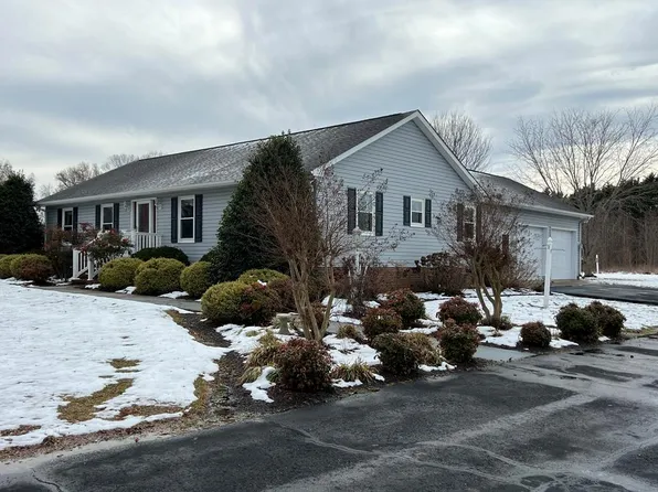 70 Holly Ct, Lottsburg, VA 22511