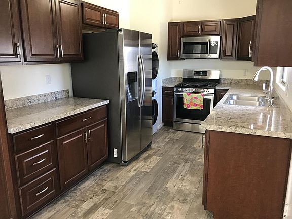 3rd image of 6342 Amber Lake Ave #6342