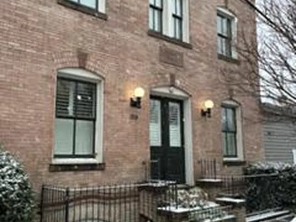 1210 Queen St APT 1, Alexandria, VA 22314
