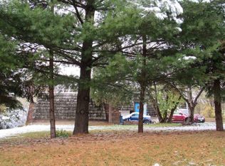 1S640 Sunnybrook Rd, Glen Ellyn, IL 60137