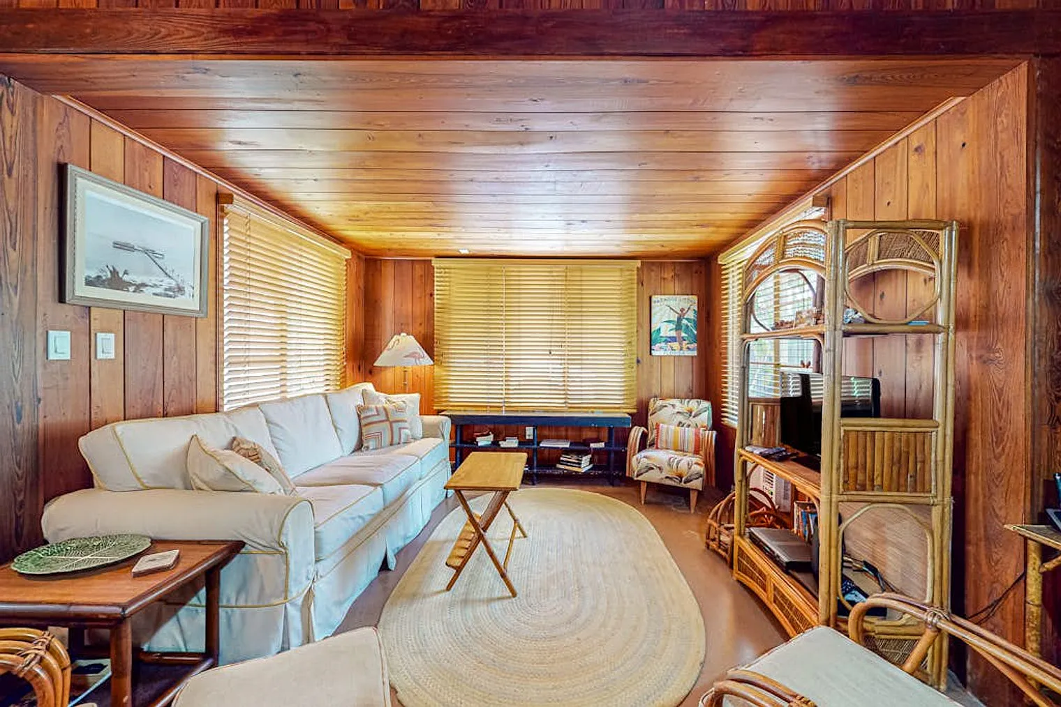 1 bed, 1.0 bath, 645 sqft, $8,100 — Photo 2