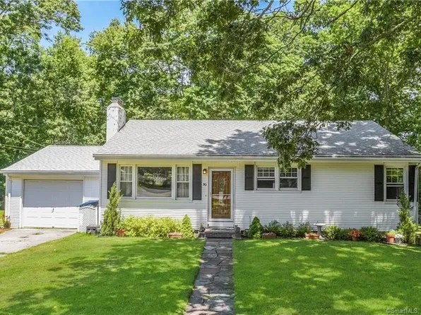 30 Rock Ridge Rd, Waterford, CT 06385