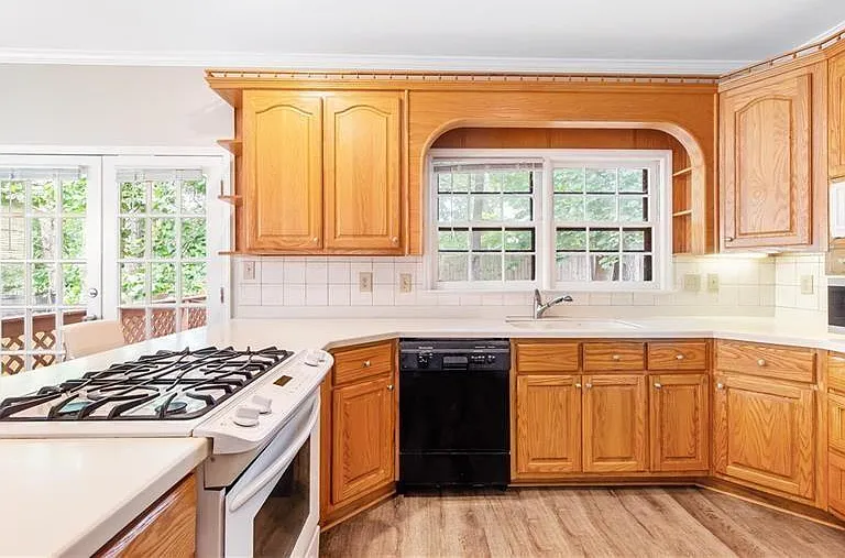 919 Bridgegate Dr NE — Photo 21