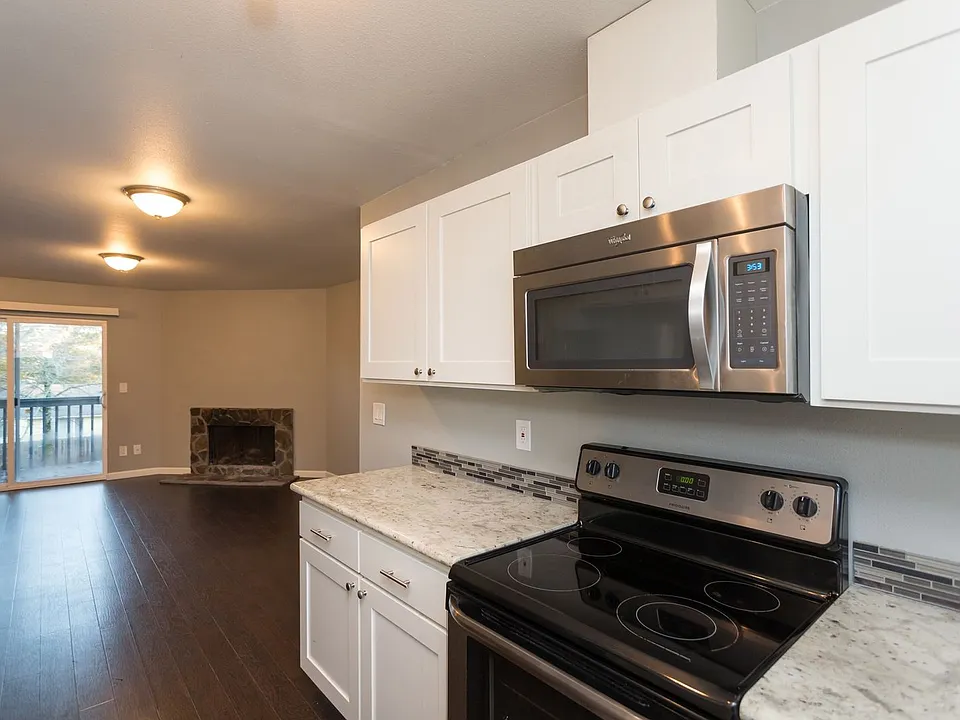 12225 SW Longhorn Ln