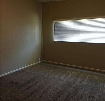 2nd image of 618 Harvard Ct