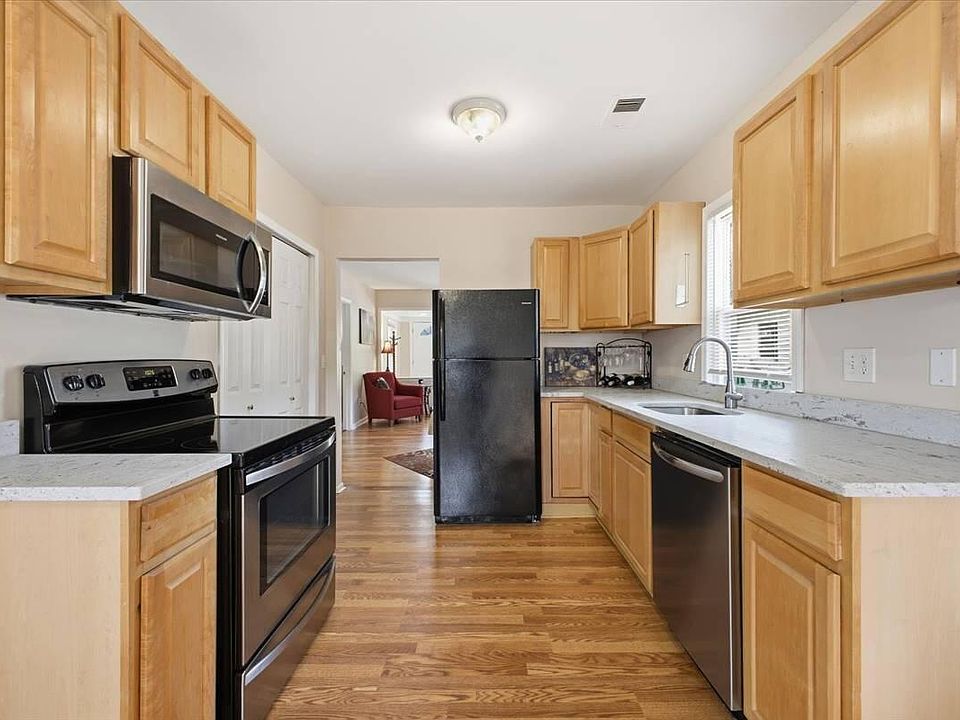 2138 Leitch Rd, photo 11