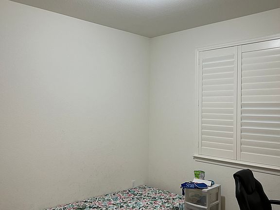 3rd image of 3270 Sidney Way