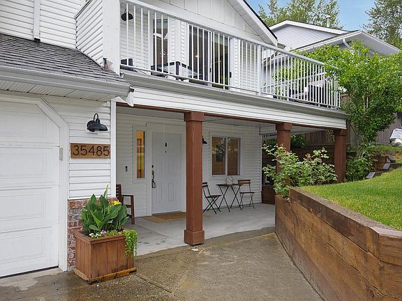 4th image of 35485 Sandy Hill Rd