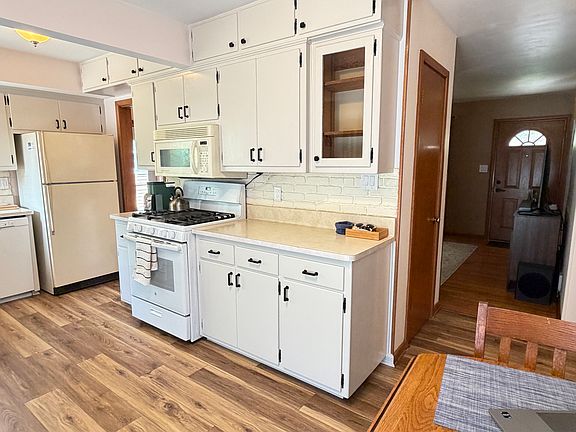 Kitchen, view to living room