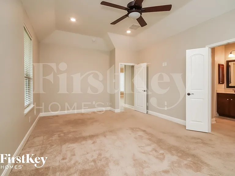 8723 Jonquil Dr — Photo 8