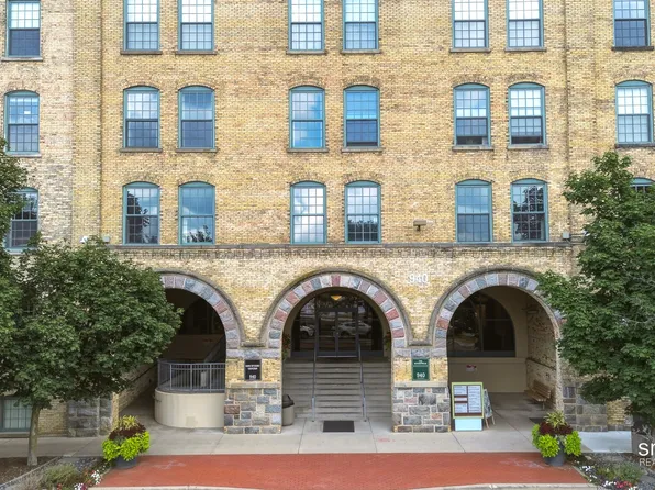 940 Monroe Ave NW Unit 444, Grand Rapids, MI 49503