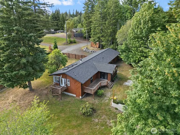 31 SE Campfire Court, Shelton, WA 98584