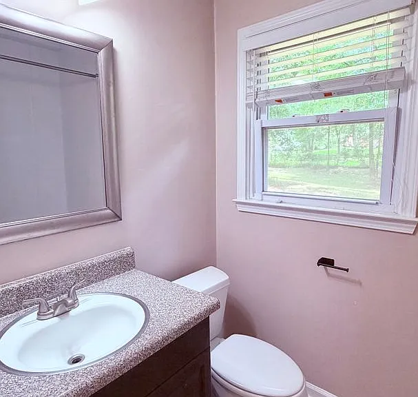 4431 Donegal Cir — Photo 12