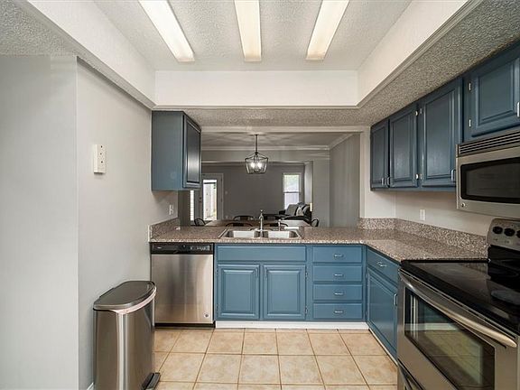 4th image of 1654 Jameson Dr