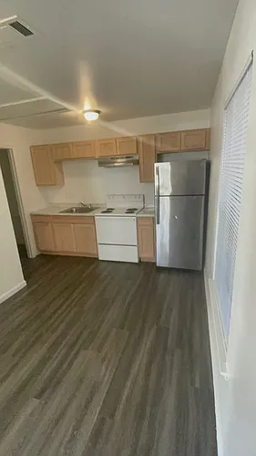 827 Central St #B Photo 1