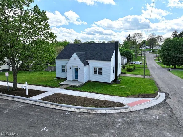 528 Maple St SW, Sugarcreek, OH 44681