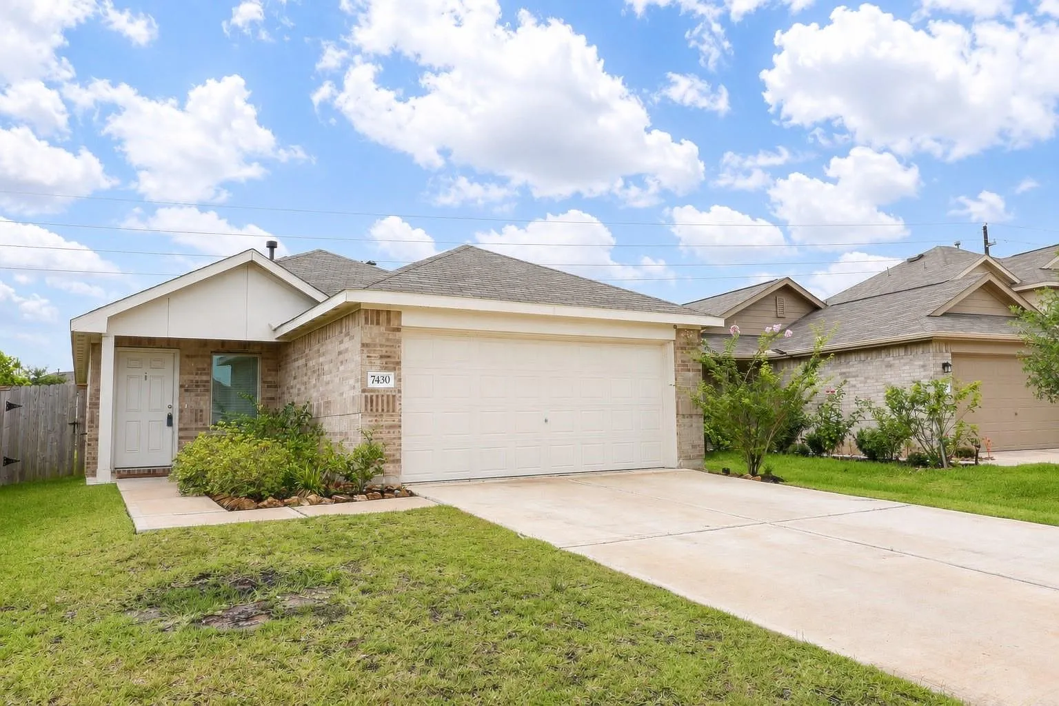 4 bed, 2.0 bath, 1650 sqft, $2,250 — Photo 2