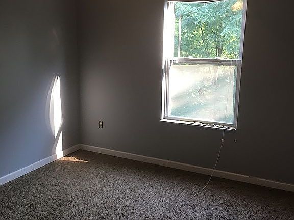 5th image of 1112 Arrowhead Dr