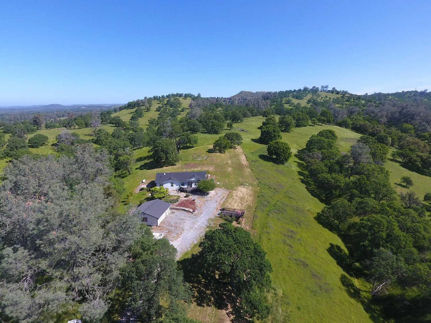 32 Oak Leaf Ln photo 1