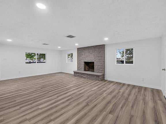 4th image of 6605 W Argent Rd