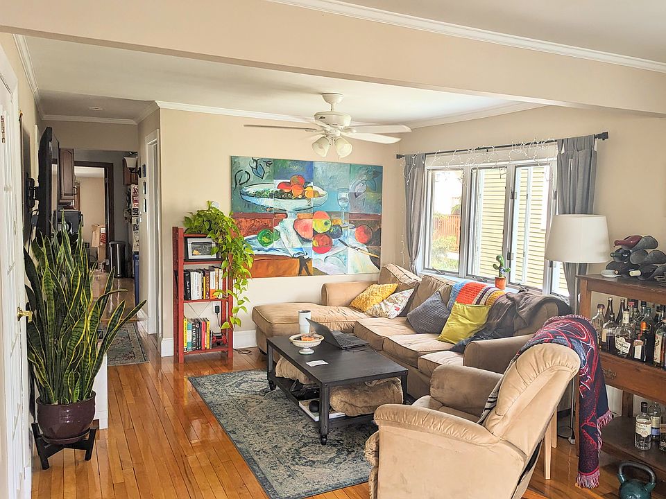 Large bright living room
