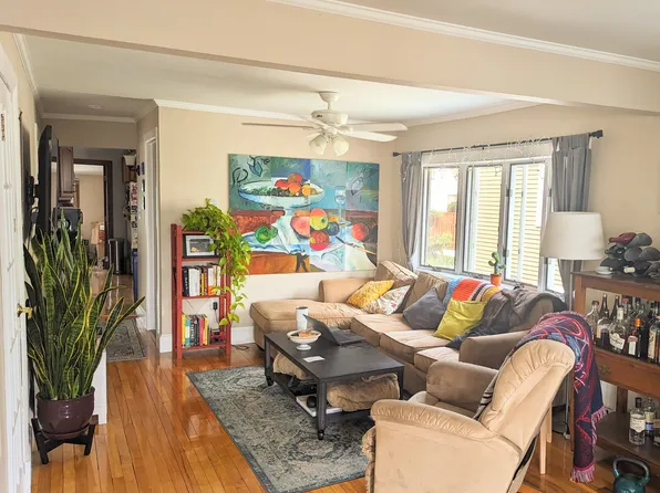 21 Woods Ave, Somerville, MA 02144