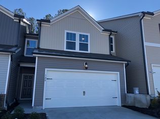 120 Ashlar Ct, Cary, NC 27519