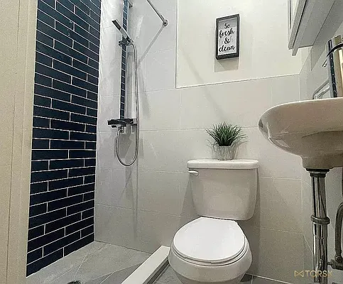 Rented by TorsX Inc | media 10