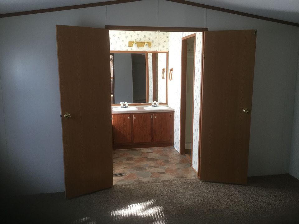 2nd image of 5136 Buckskin Dr #13