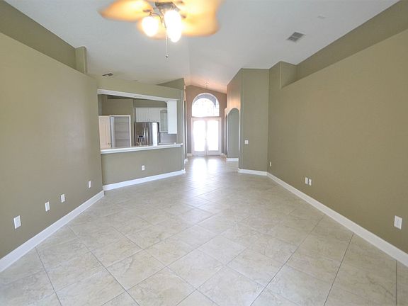 3rd image of 5204 Abbey Park Ave
