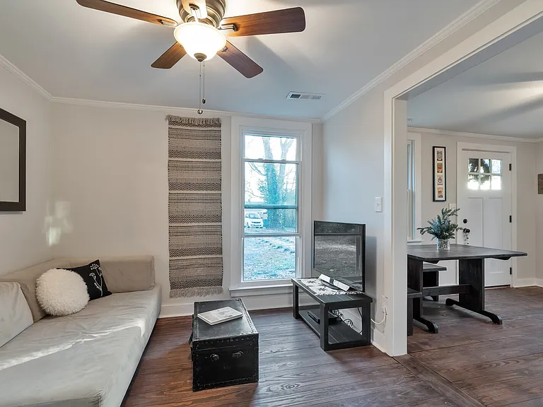 514 Drake Ave — Photo 5