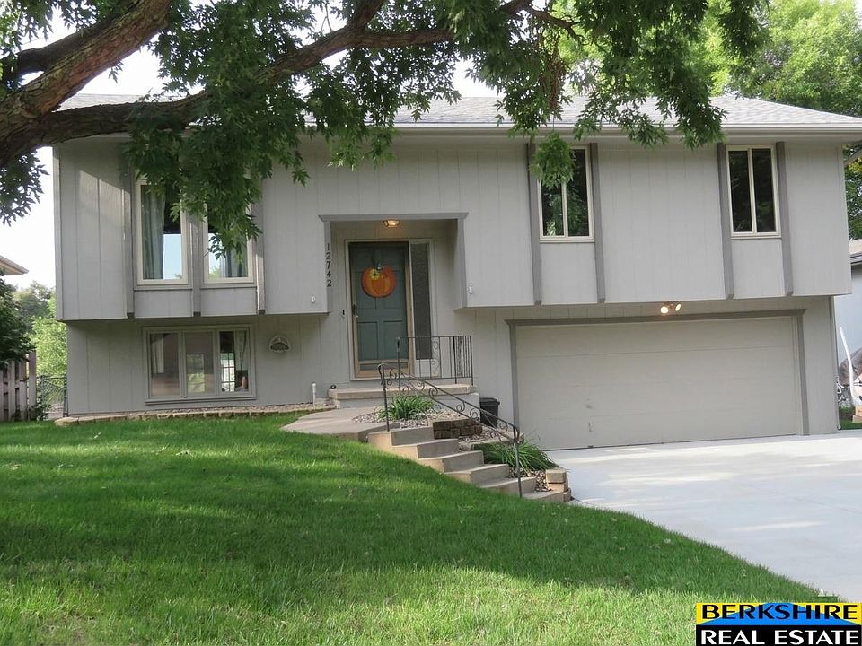1st image of 12742 Larimore Ave