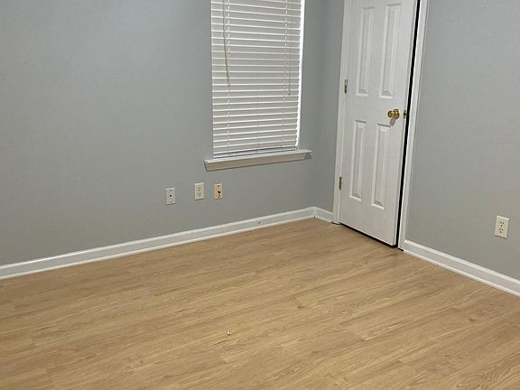 5th image of 6852 Mikayla Ln
