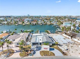 11440 7th St E, Treasure Island, FL 33706
