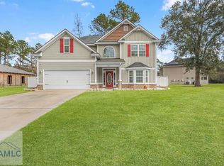 1324 Hill View Cir, Hinesville, GA 31313