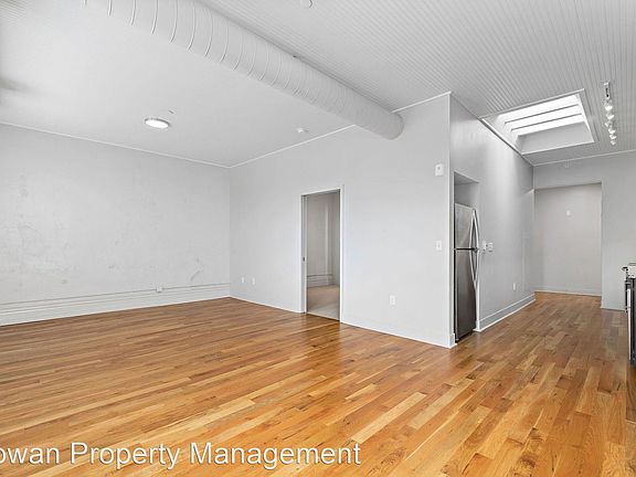 3rd image of 905 Broadway Blvd #506