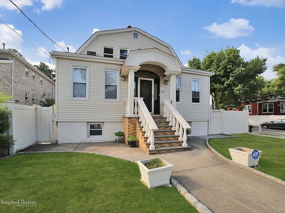 1st image of 2591 Schurz Ave #1