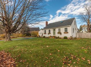 24 Mill Rd, North Hampton, NH 03862