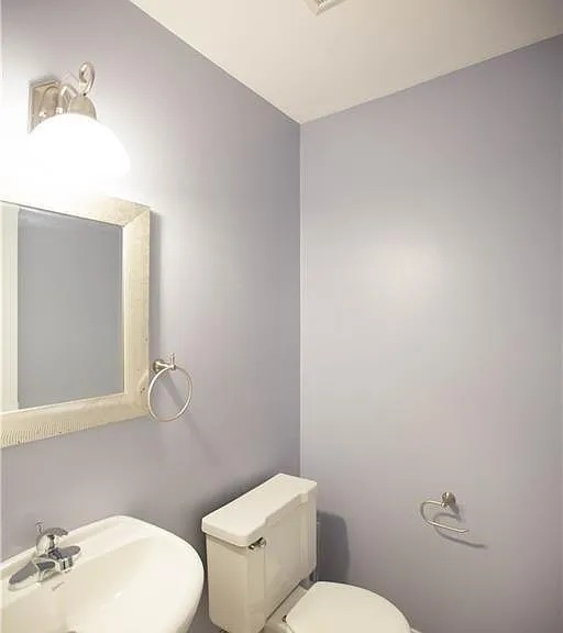 2420 Parmenter Blvd #210 — Photo 9