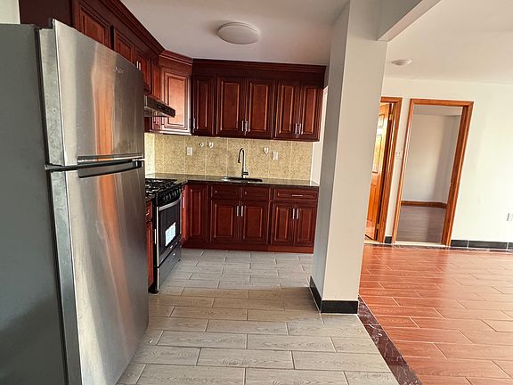 5th image of 1270 64th St #3B