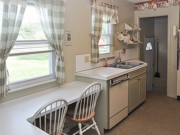 5th image of 2331 Plainview Dr