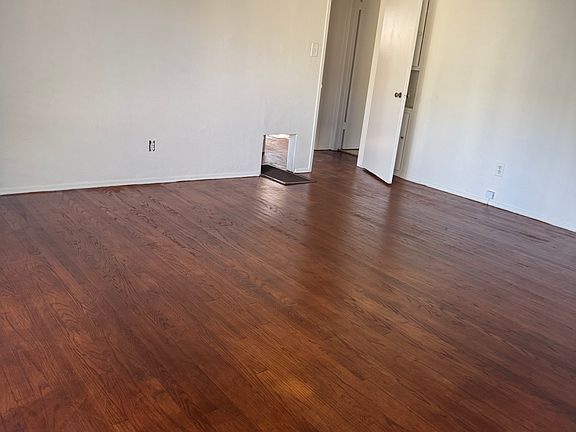 5th image of 5036 Guava Ave #5036