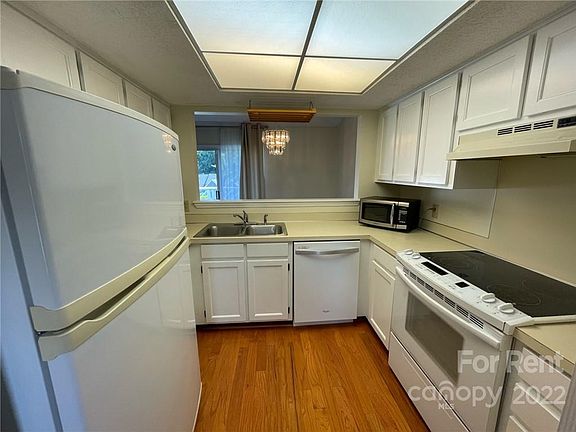 5th image of 2910 Iron Gate Ln
