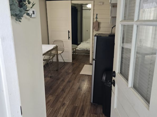 126 E Hildreth Ave #4
