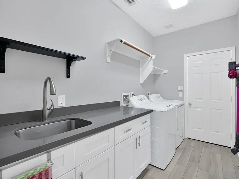 3423 Auburn Hollow Ln — Photo 15