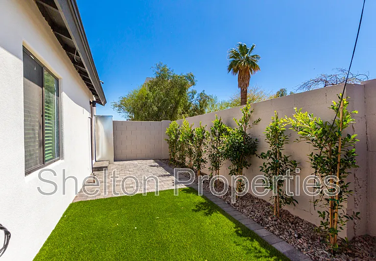 614 N 10th Ave #A — Photo 21