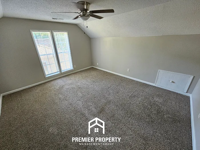 3999 Lacewood Dr — Photo 18